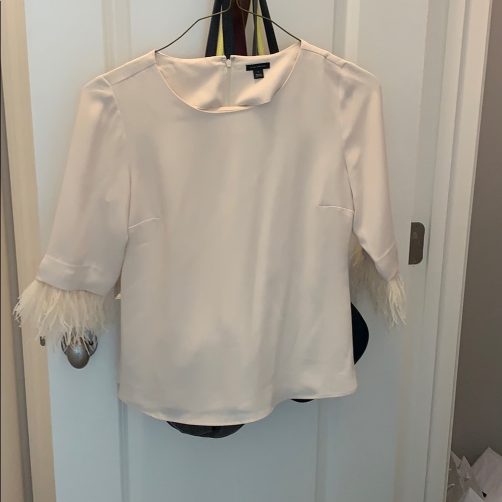 Ann Taylor Pink feathered quarter sleeve top